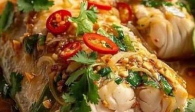 Steamed Fish with Spicy Lime and Garlic Sauce