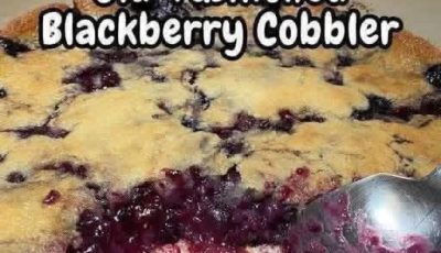 Old-Fashioned Blackberry Cobbler