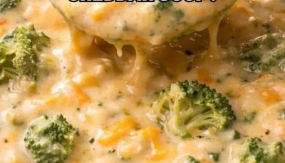 CROCK POT POTATO BROCCOLI CHEDDAR SOUP!!!